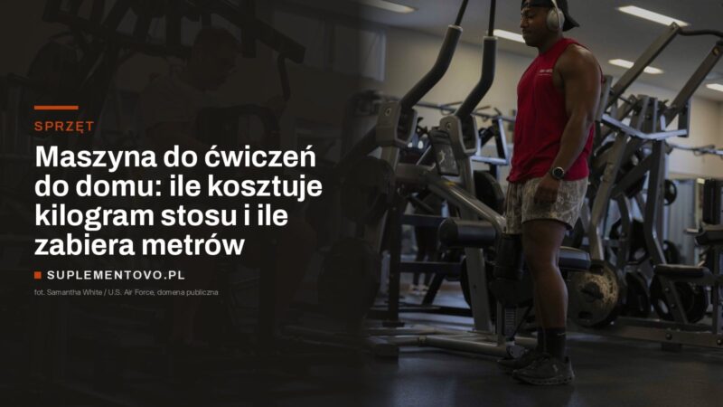 maszyny do ćwiczeń z obciążeniem na trzpieniach ustawione w sali treningowej